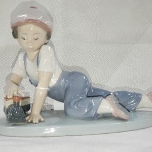 Lladro Figurine 7619 All Aboard - Retired